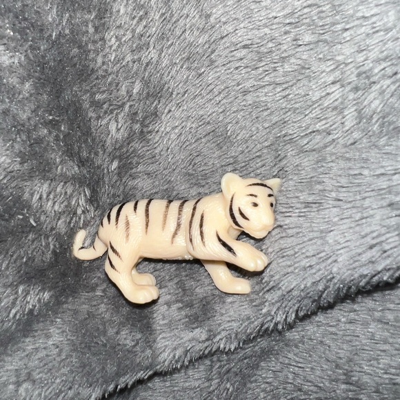 Vintage K&M International AZA Zoo Miniature Toy Plastic Animal Figures Koala - Picture 12 of 16